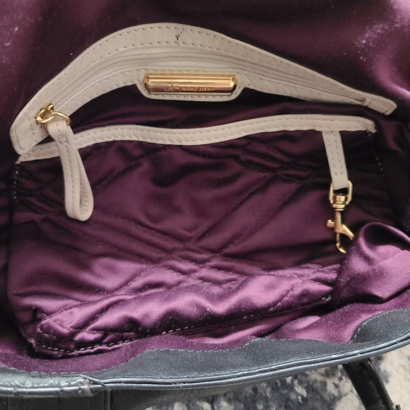 B. Makowsky Leather Bag - Picture 8 of 16